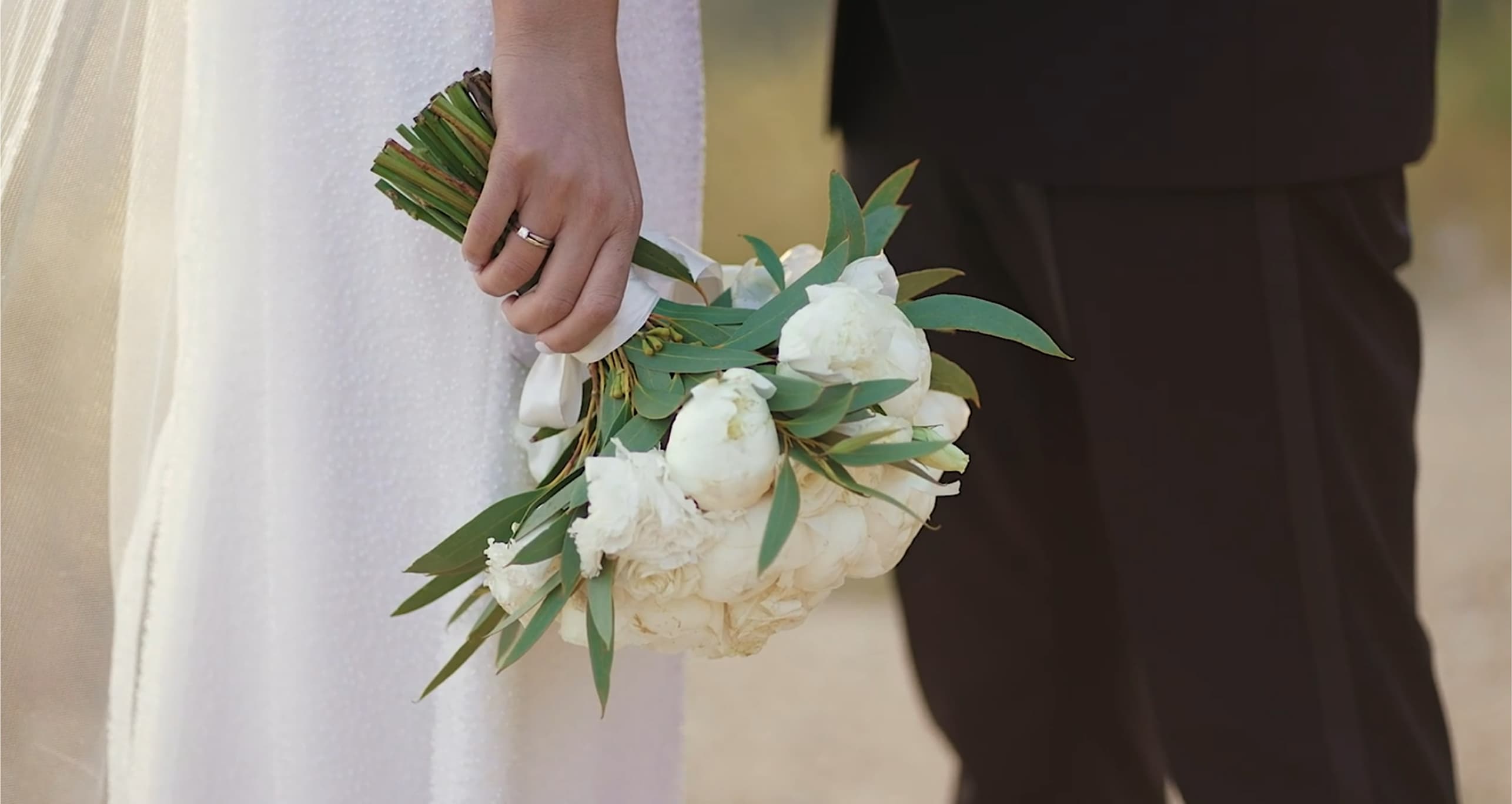 what to expect on your wedding day